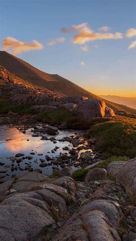 Rozświetlone Słońcem Góry Sierra Nevada Tapeta Na Telefon