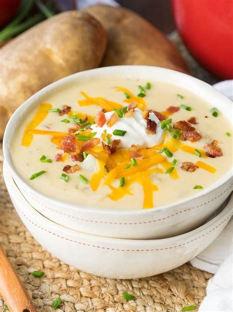 The base is so creamy, hearty and filling. Loaded Baked Potato Soup | I Wash You Dry