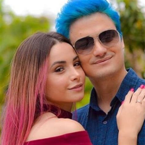 Ex De Felipe Neto Bruna Gomes Sai Da Empresa Do Youtuber E Apaga