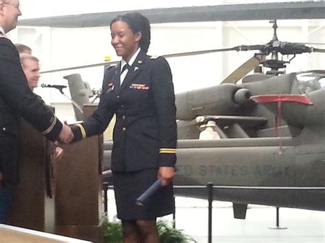 Army Aviator Becomes Dc National Guards First African American Female