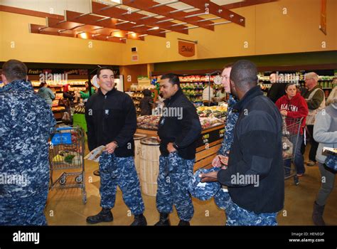 Military Commissary Hi Res Stock Photography And Images Alamy
