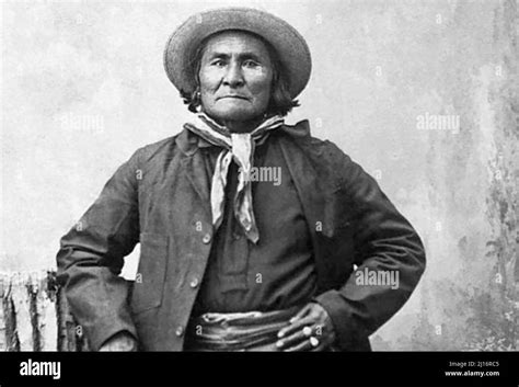 Geronimo Indian Black And White Stock Photos And Images Alamy