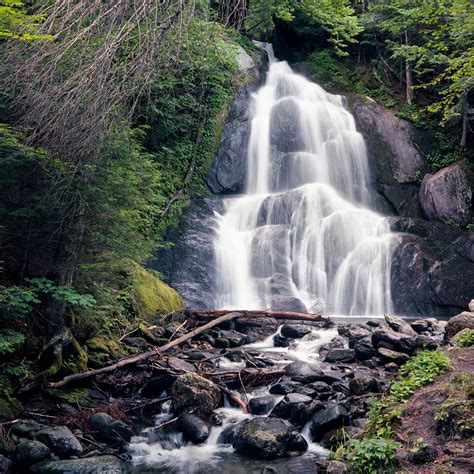 Moss Glen Falls In Granville Is Vermonts Best Roadside Attraction
