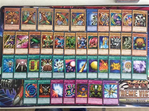 24 Großartig Bilder Yu Gi Oh Yugi Deck Yu Gi Oh Codebreaker Starter Deck Trading Cards