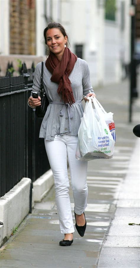 An estimated two billion viewers around the globe. Kate middleton casual style outfit 16 - Fashion Best