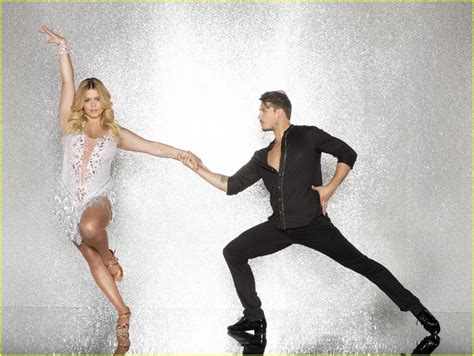 Sasha Pieterse Reveals How Much Weight She Lost On Dwts Photo