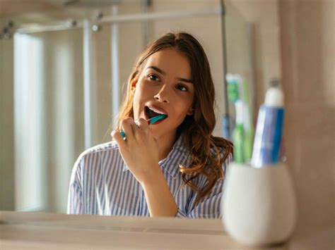 a dentist told me that these are the 2 whitening toothpastes you should be using