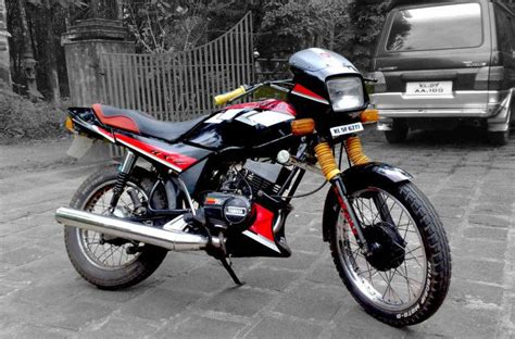 It claimed a top speed of 100 kmph while was quite unsafe. Yamaha RX100: The motorcycle legend with fans, even in 2018!