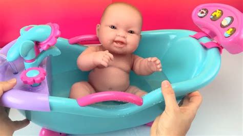 Baby bathtubs come in many shapes and sizes. New Baby Dolls Bathtub Toy W/ Sounds & Shower How to Bath ...