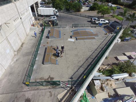 בחנויות ניתן למצוא מגוון מוצרים של המותגים המובילים. סקייטפארק גדרה - עז הרים, מעצבים את חווית הרכיבה