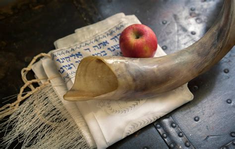 When Is Rosh Hashanah A Guide To The Jewish New Year The Forward