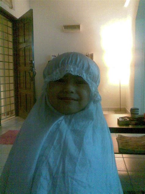 Hd videos clips of mia sara nasuha. ..aKu jE kEna..: ..Jom Berkenalan wit Mia Sara Nasuha