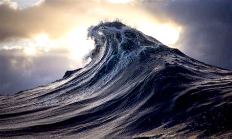 Award Winning Photographer Captures Waves Like You Ve Never Seen Them