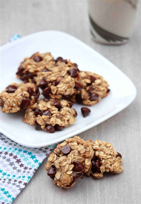 Make these quick and easy 3 ingredient banana oat breakfast cookies instead! 3 Ingredient Banana Oatmeal Chocolate Chip Cookies - My ...