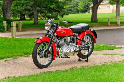 This 100 Point 1952 Vincent Rapide Has Been Raising Hell On The Show