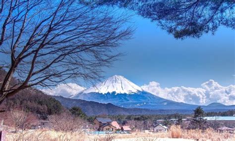 Gambar kartun jepang imut dengan binatang peliharaan kucing berwarna putih. 10 Gambar Gunung Yang Ada di Jepang, Pemandangan Dianggap ...