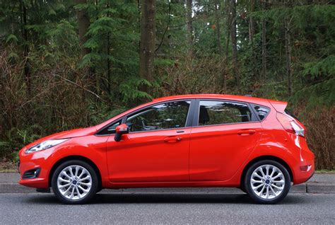 2014 Ford Fiesta Se Hatchback Road Test Review The Car Magazine