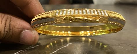 Jaguar Mens Kada In Gold Mens Gold Jewelry Mens Gold Bracelets Gold