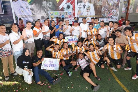 Pj Gubernur Andap Budhi Tutup Turnamen Futsal Ijti Cup Ke Sultra