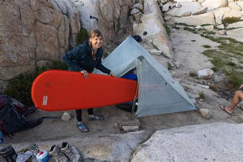 9 Greatest Sleeping Pads For Backpacking In 2023 Bearfoot Principle