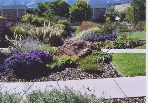 Low Water Designs For Colorados Dry Climate Garden Design Water