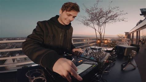 Born 14 may 1996), professionally known as martin garrix and under other pseudonyms such as ytram and grx. Martin Garrixがライブセットを配信 - FUTUREGROOVE - FOR HOUSE EDM ...