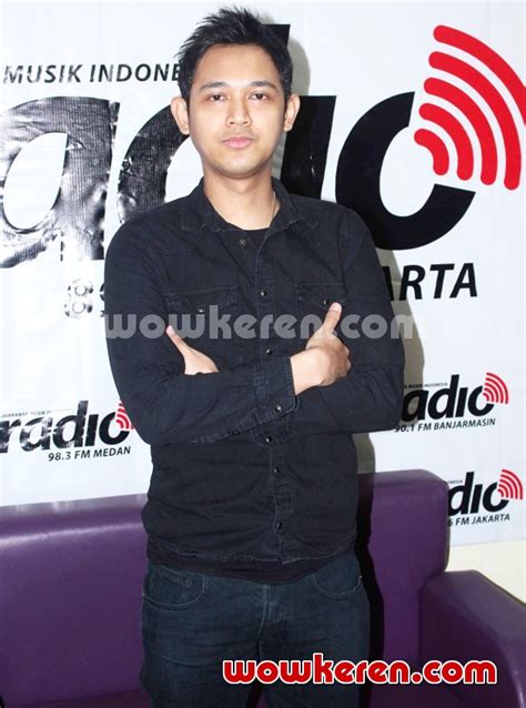 Download lagu mp3 & video: Bondan Prakoso: Berita, Foto, Video, Lirik Lagu, Profil ...