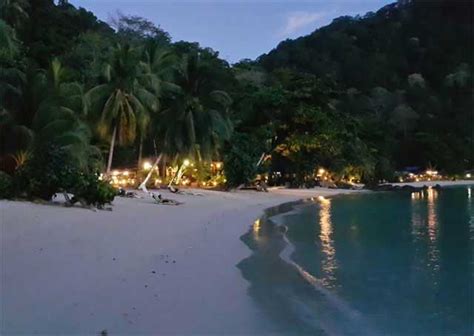 The tenggol group of islands is the most southernly of terengganu's marine parks. Senarai tempat menarik untuk percutian di Terengganu ...