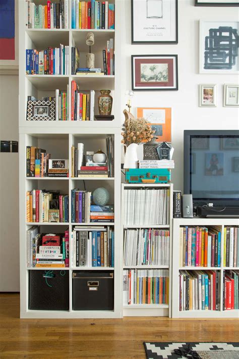 Ikea kallax is a timeless and comfy in using shelf that may be used either horizontally or vertically kallax can be used as a nightstand, it's very comfy as it's not very big and can be put into even the. 15 Super Smart Ways to Use the IKEA Kallax Bookcase | Apartment Therapy