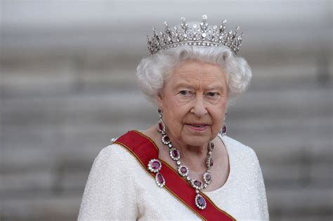 Queen Elizabeth Iis Record Reign 12 Facts About Britains Monarch