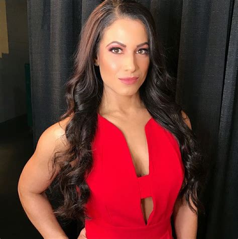 WWE Dasha Fuentes Wearing Serpentine Lips Wwe Female Wrestlers Wwe Womens How To Wear