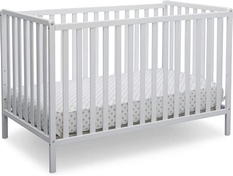 Delta Children Heartland 4 In 1 Convertible Baby Crib Bianca White