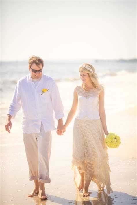 A mexico beach wedding is not like a regular one. Weddings - Mexico Beach