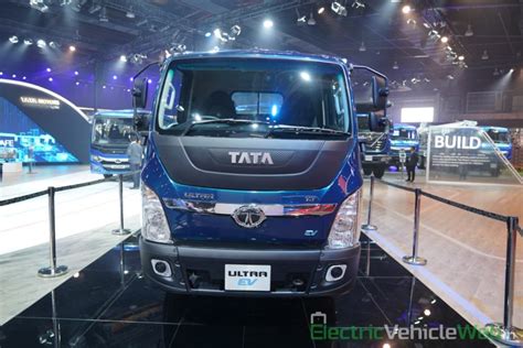 Tata Launches Indias 1st Electric Truck Tata Ultra T7 Can Run 100 Kms
