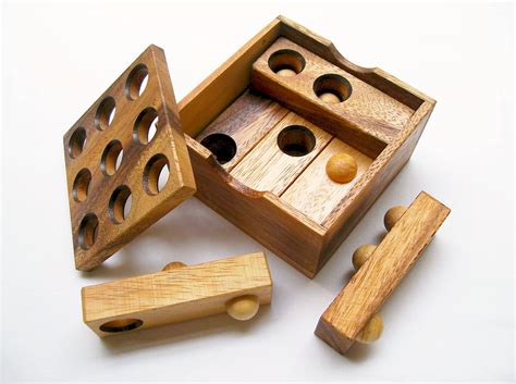 Learn an easy way to solve a plastic puzzle ball from dollar tree #dollartree #puzzleball #challenge. Gabriel Fernandes' Puzzle Collection: Golf Puzzle
