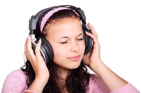 Is That Loud Music Damaging Your Ears Merriam Music Torontos Top