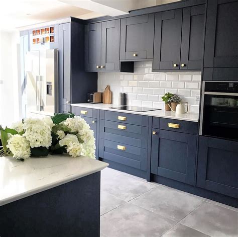 Here is a look at three top trends for tile in 2020. Tile trends you will love in 2019 | Concrete floor tiles ...