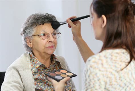 Thought Leader Series 7 Tips For Applying Makeup On Seniors