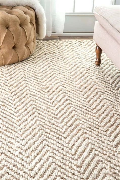 Things You Need To Know About Neutral Rugs