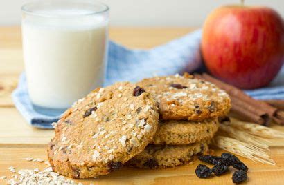 Plus, i'm not a big fan of artificial sweeteners. Apple Oatmeal Raisin Cookies | Cookie recipes oatmeal ...