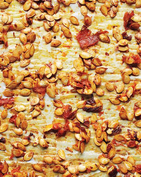 25 Bite Sized Thanksgiving Appetizers Martha Stewart