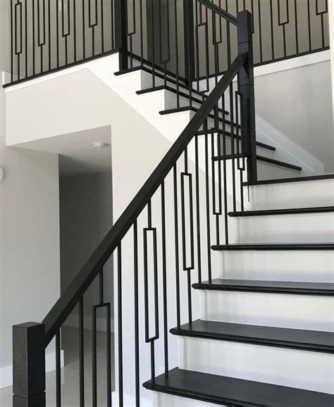 10 Modern Metal Stair Railing