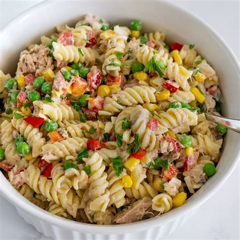 Easy Tuna Pasta Salad With Peas And Vegetables Babaganosh