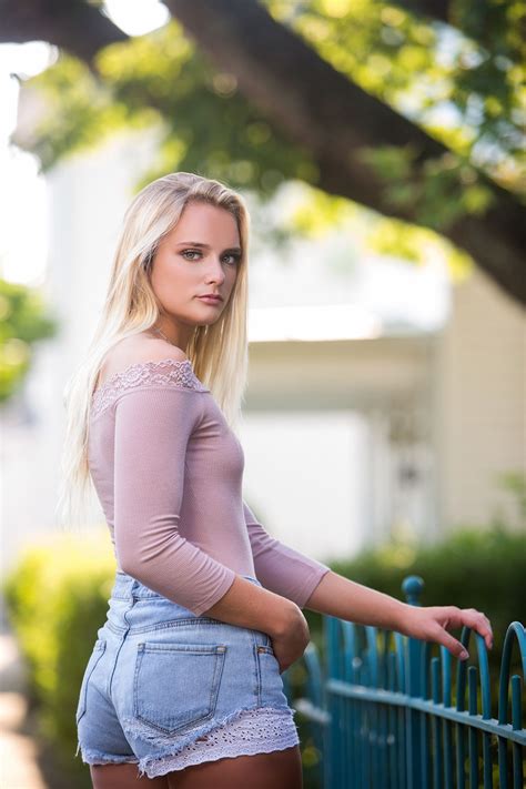 Pin on Senior picture