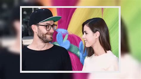 Zusammen mit freunden hätten sie gemeinsame. Die "The Voice"-Kollegen Lena Meyer-Landrut, 28, und Mark Forster, 35, sollen ein Paar sein ...