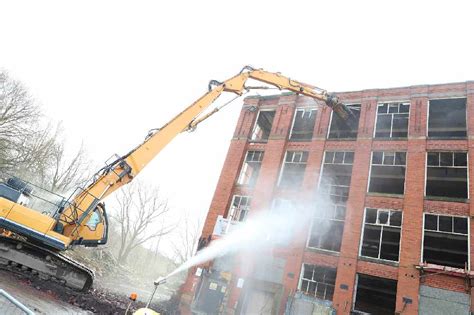 Demolition Of Hartford Mill Begins Quest Media Network Tameside