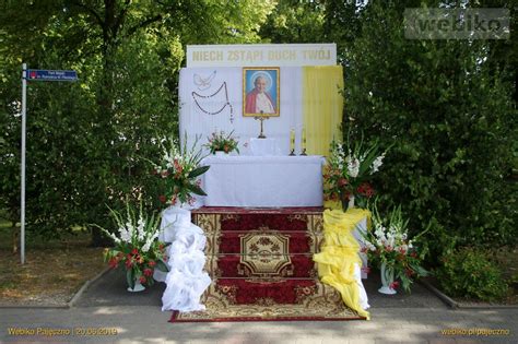 W polsce boże ciało zostało ustanowione dniem wolnym od pracy. Ołtarze na Boże Ciało, na procesje (album 2) • Webiko Pajęczno