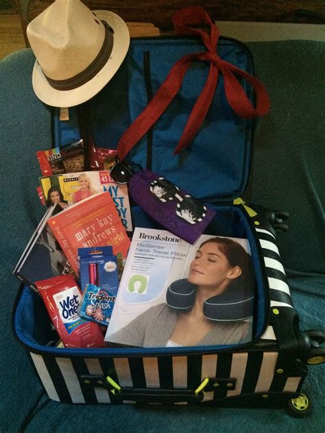 What is the best gift for a traveler. 7 More Summer Gift Basket Ideas | Silent auction gift ...