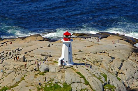 Peggys Point Lighthouse In Peggys Cove Ns Canada Lighthouse