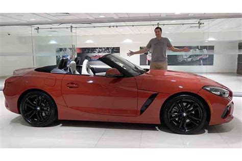 Video The 2019 Bmw Z4 Is A Fun 60000 2 Seat Roadster Autotrader